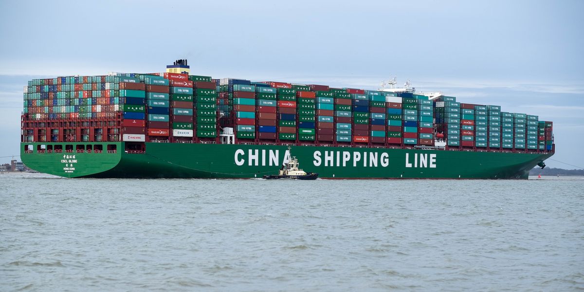 cscl-globe-barge-bateau-dans-le-monde