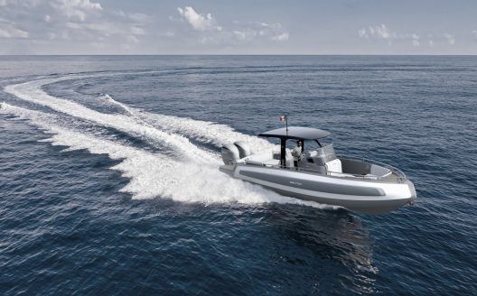 Salon nautique international de Gênes 2021 - Invictus tt280s