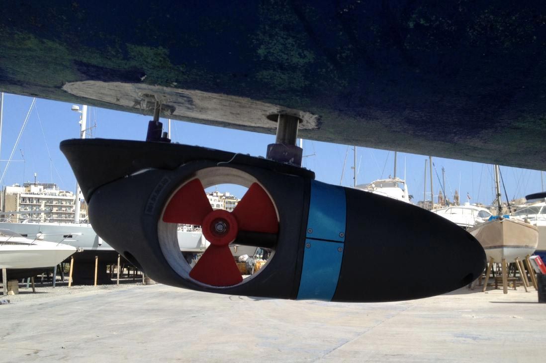 Propulseur d'étrave