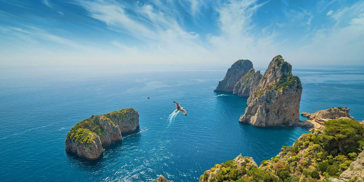 Les 5 meilleures destinations pour des vacances en bateau en Italie - Golfe de Naples