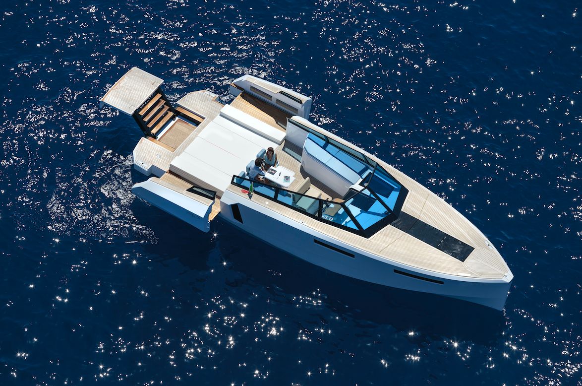 Evo Yachts - R4
