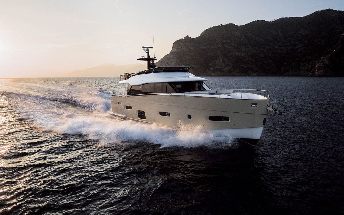 azimut magellan 66