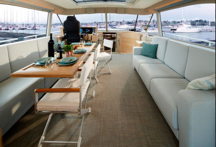 Vivre sur un bateau : Steeler 65 S