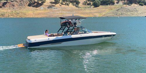 malibu avec monster tower