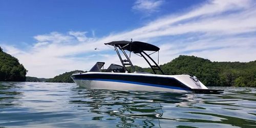 nautique avec monster tower