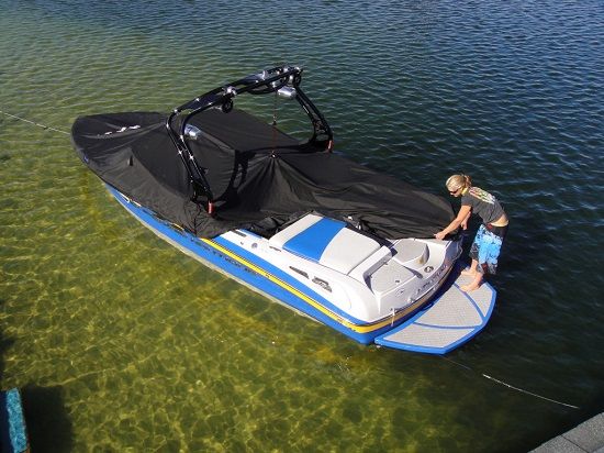 installation d'un taud de bateau avec hangtyte