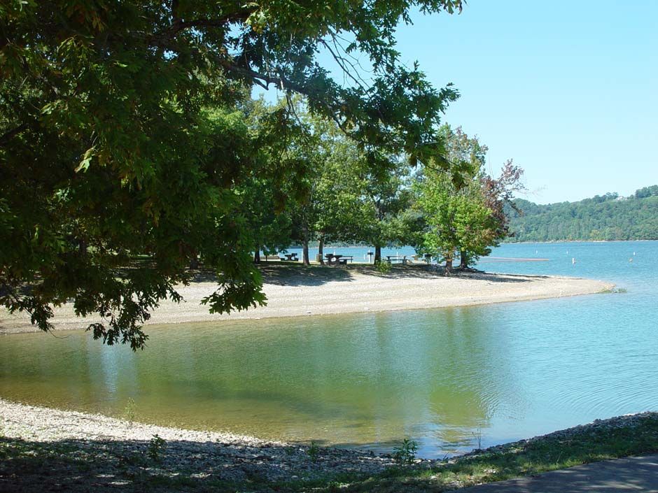 Lac Dale Hollow, Tennessee, planche à voile