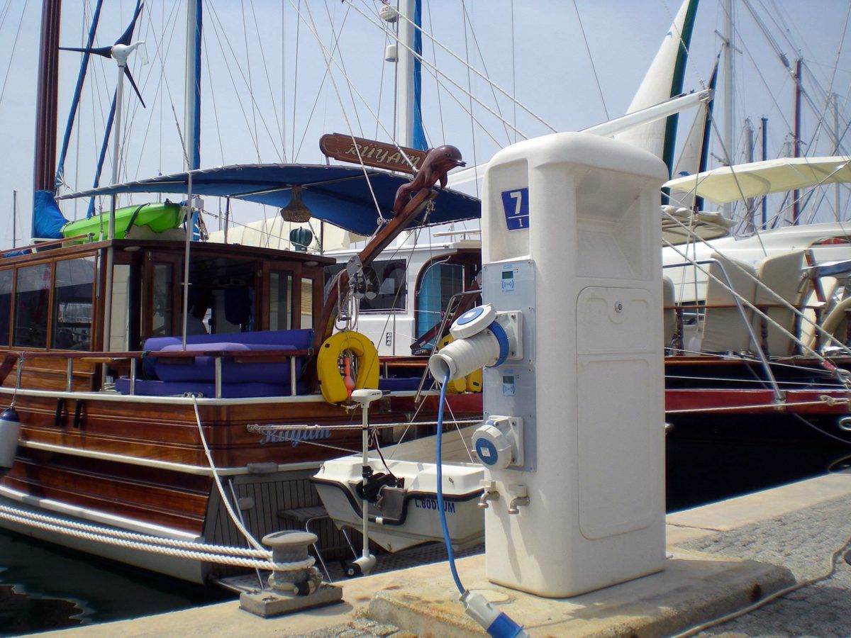 Colonnes d'électricité