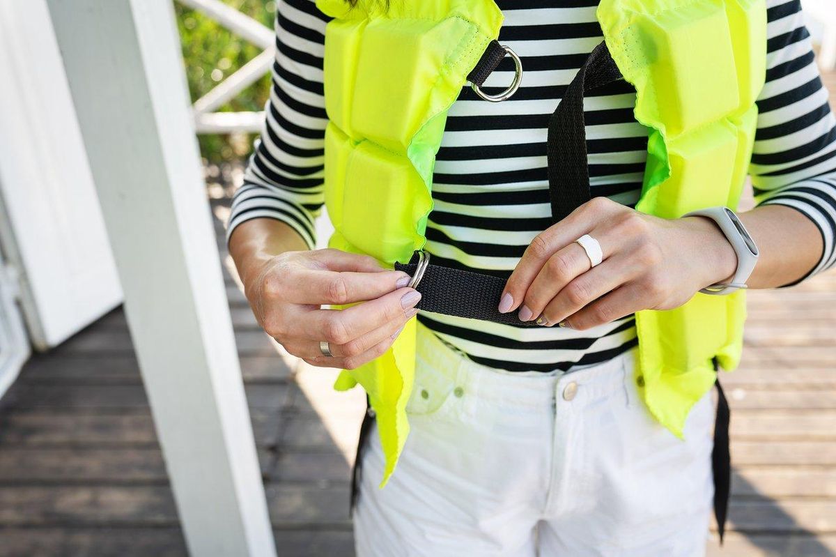 Détail du gilet d’impact féminin P1 Traction Ladies, confort et sécurité pour le wakeboard.