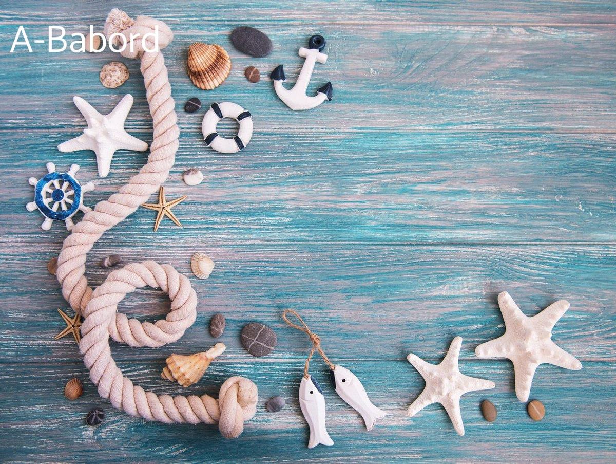 Éléments nautiques chic : intégrez cordages et étoiles de mer pour une déco tendance en 2025.