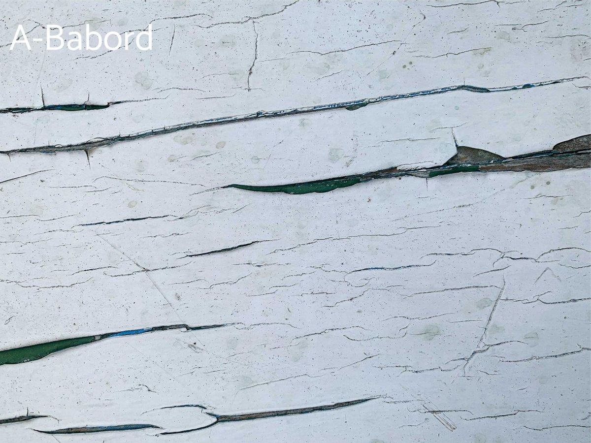 Fissures profondes : signes évidents de dommages à diagnostiquer avant de réparer votre planche.