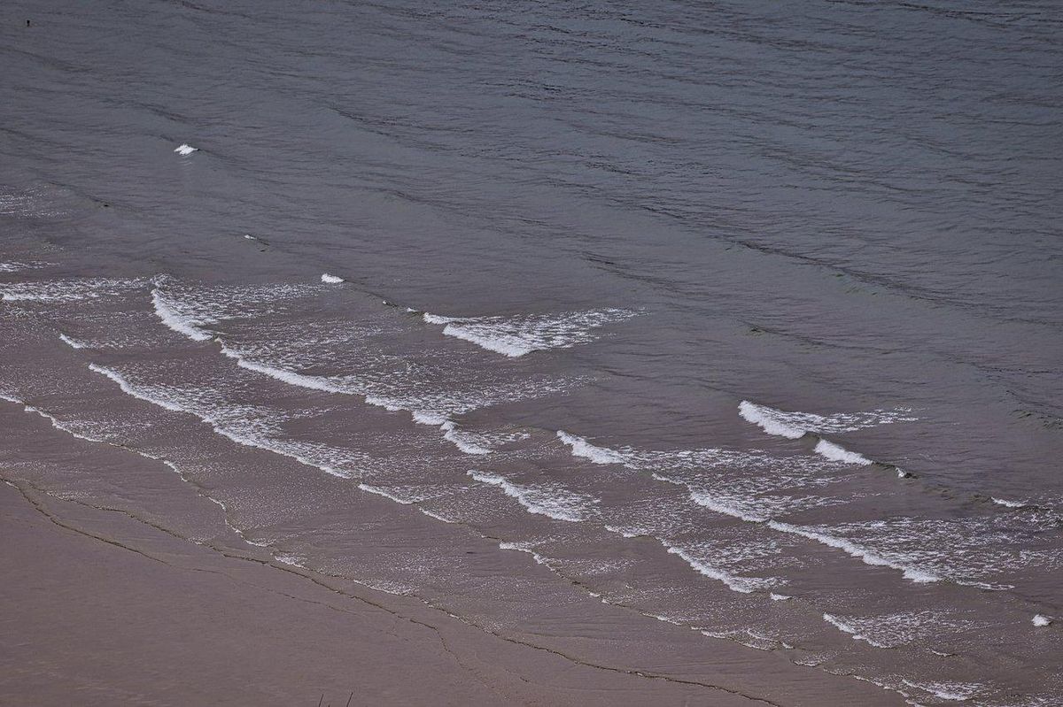 Illustration de tide chart pour repérer efficacement les zones de pêche lors de la marée basse.
