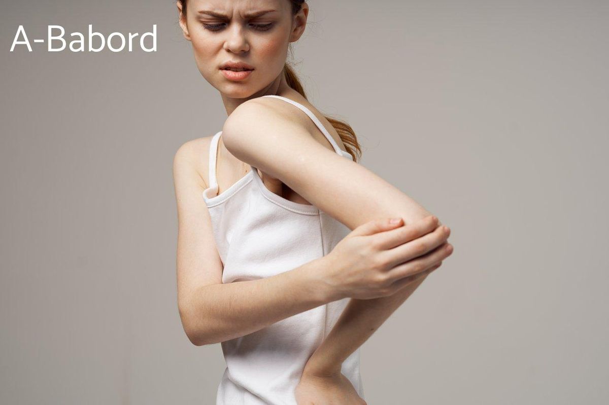 Trop forcer sur les bras en wakeboard peut causer des douleurs comme ici. Ajustez votre technique !