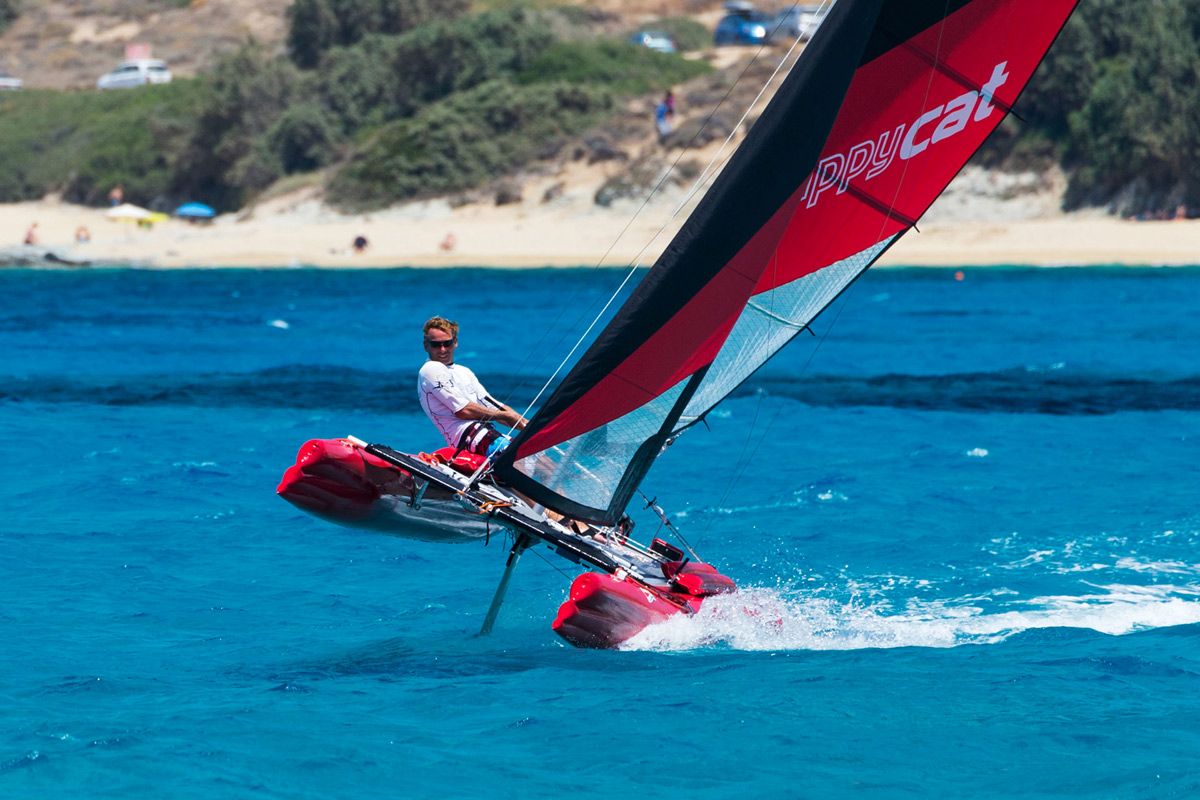 Catamarans gonflables : pratiques, légers et très amusants