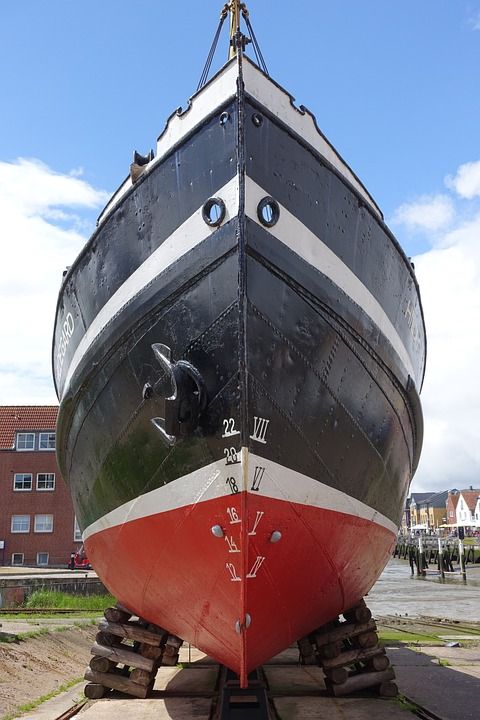 Comment choisir la bonne peinture et antifouling pour bateau ?