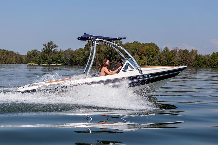 Guide d'achat d'une tour de wakeboard après-vente