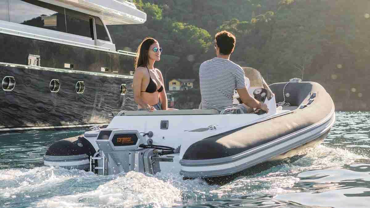 Guide pour le choix d'un hors-bord électrique