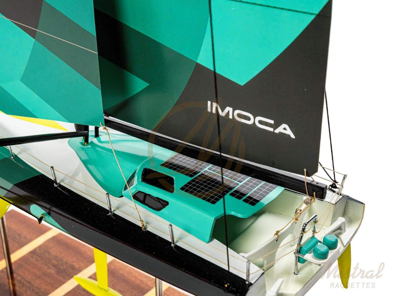 Maquettes d'IMOCA : s'initier aux bateaux de course grâce à des modèles réalistes