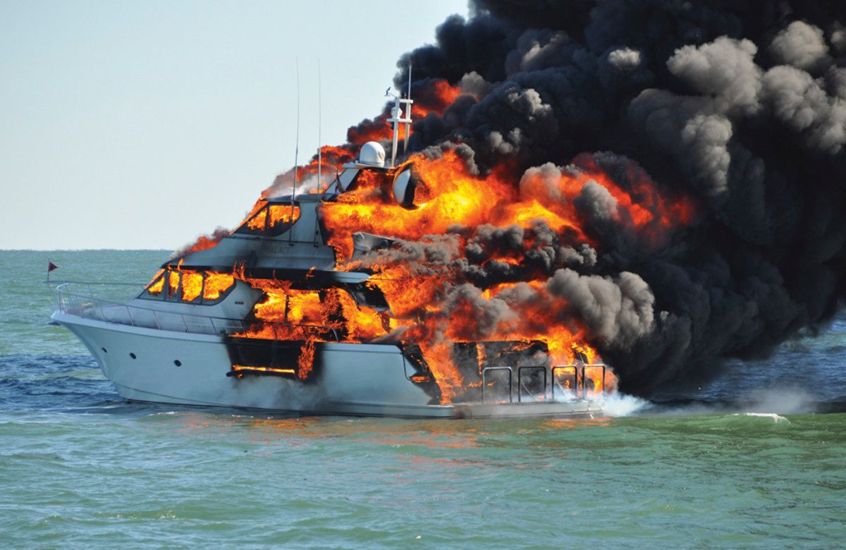 Incendies de bateaux : prévention, équipement et formation