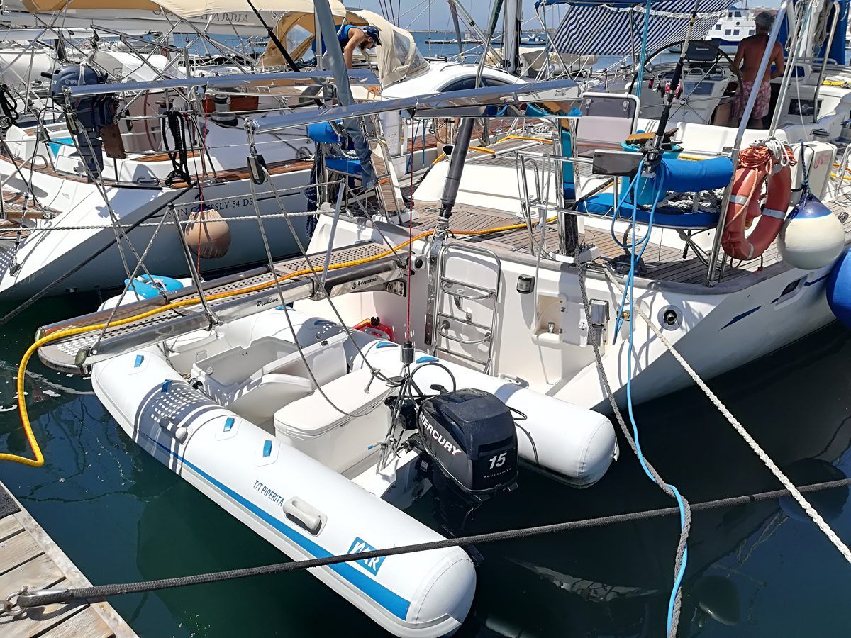 Le bossoir arrière de l'annexe : comment l'installer ?