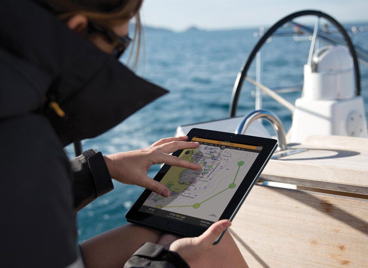 Les 3 meilleures applications cartographiques à emporter en croisière