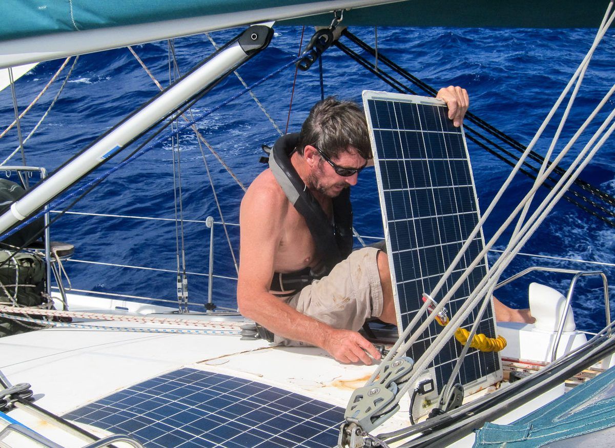 Les panneaux solaires, précieux alliés des batteries embarquées