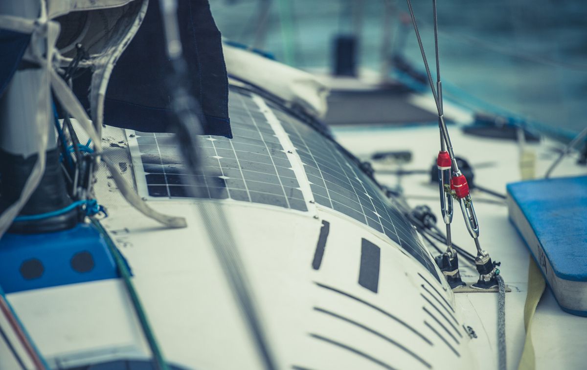 Les panneaux solaires sur les bateaux, nés grâce aux régates