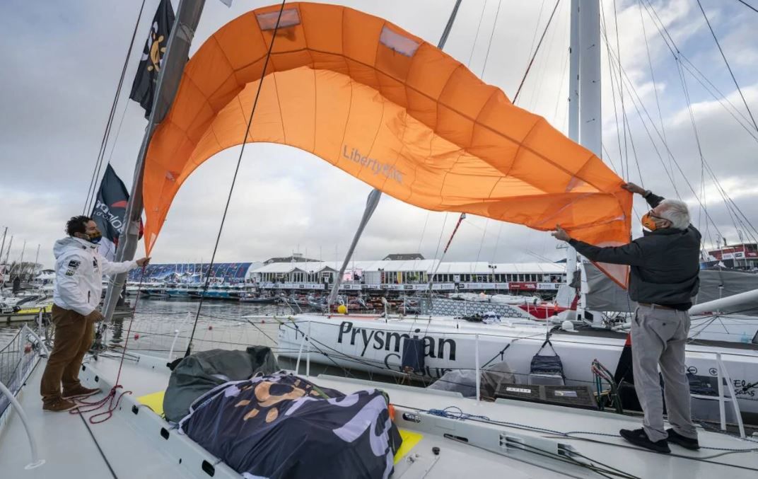 L'urgence du démantèlement ? Un cerf-volant peut vous amener à terre