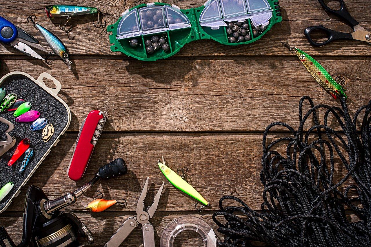 Poids et encombrement optimal d’un pack hors-bord amovible pour pêche en kayak léger