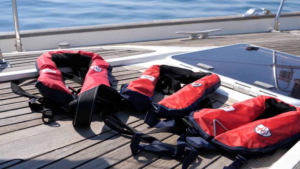 Skipper 150N, la bouée de sauvetage autogonflante pour tous.