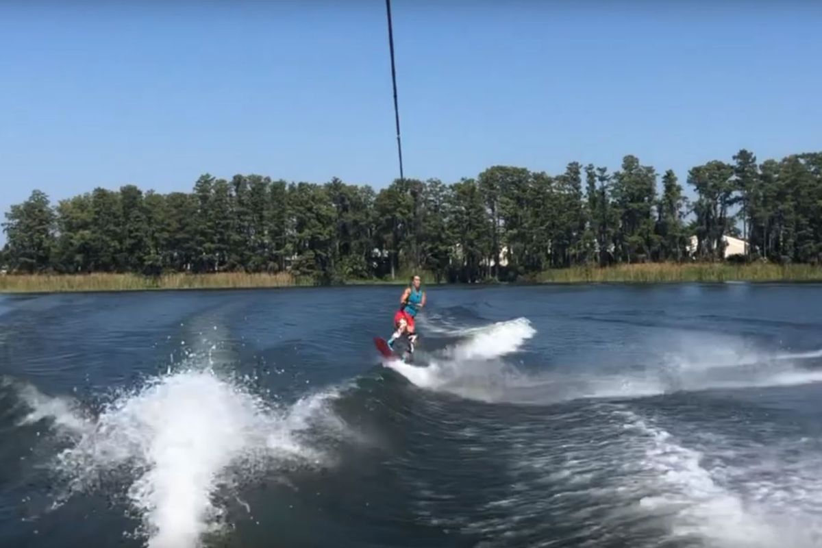 Trucs de wakeboard : Comment faire un Indy Tantrum