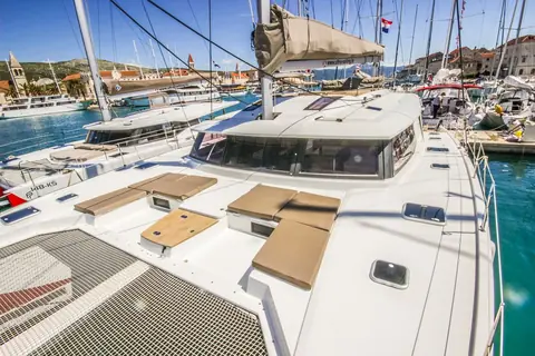 C'est pourquoi nous contrôlons régulièrement l'équipement sur le pont.