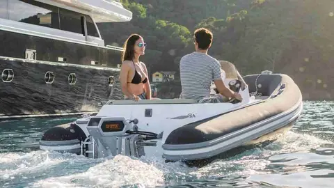 Guide pour le choix d'un hors-bord électrique