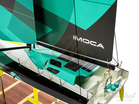 Maquettes d'IMOCA : s'initier aux bateaux de course grâce à des modèles réalistes