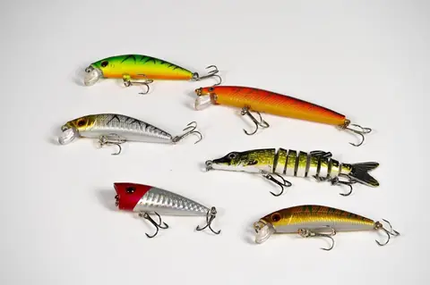 Leurres métalliques en mer : types, usages et espèces ciblées