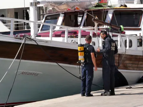 On ne peut pas mourir d'empoisonnement sur un bateau