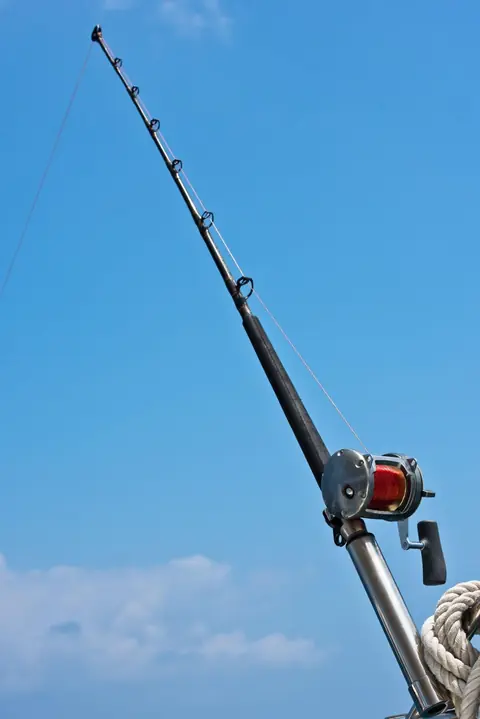 Optimiser ses montages pour la pêche profonde en mer : matériel et astuces de pros