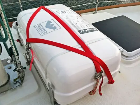 Révision du radeau ? Arimar vous en donne un nouveau !