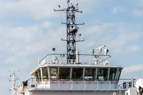 Sécurité en mer : maîtriser l’utilisation de la VHF lors de vos sorties de pêche