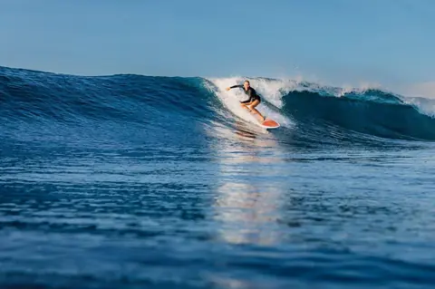 Sports nautiques et photographie : capturer parfaitement vos sessions sur l’eau