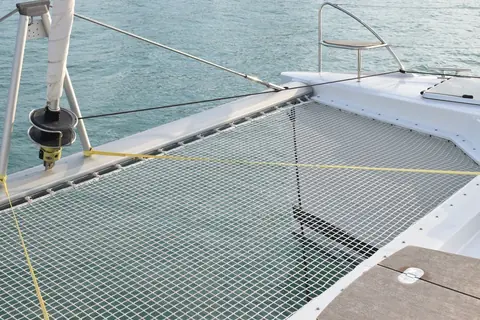 Trampoline pour catamaran : montage et entretien