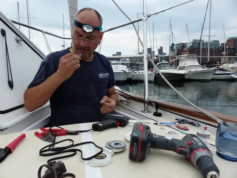 Travaux sur les bateaux impossibles sans ces 3 outils électriques