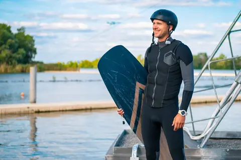Top 3 des marques de wakeboards homme en 2026 : Ronix, Hyperlite, Liquid Force