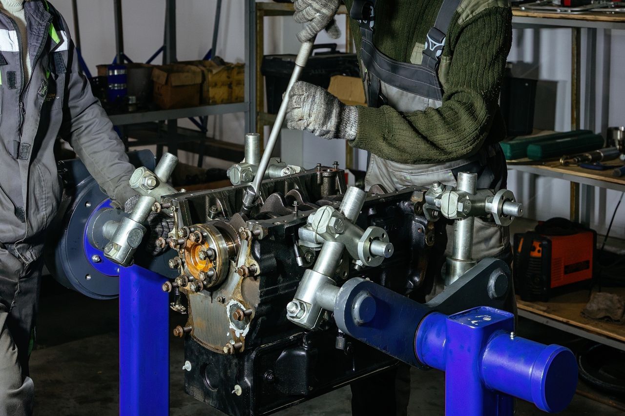 Fuite d’huile d’embase sur Yamaha F25: diagnostic, réparation et budget 2026
